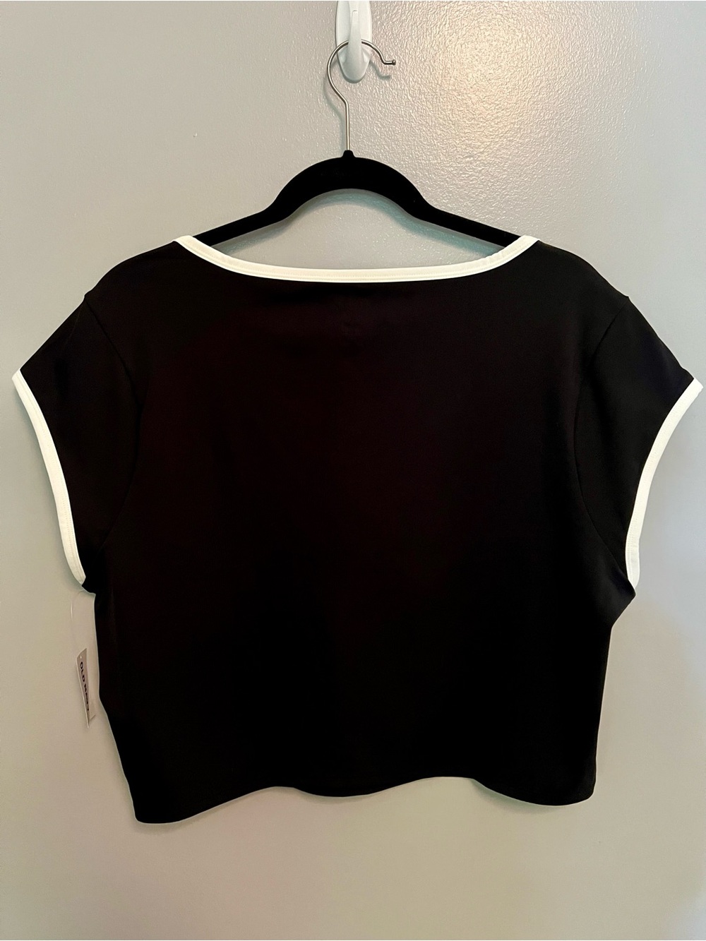 Workout Top - Picture 4 of 5